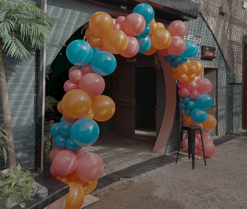 organic balloon arch