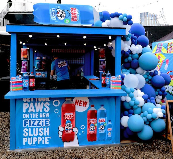 SLUSH PUPPiE Blue Balloon Installation